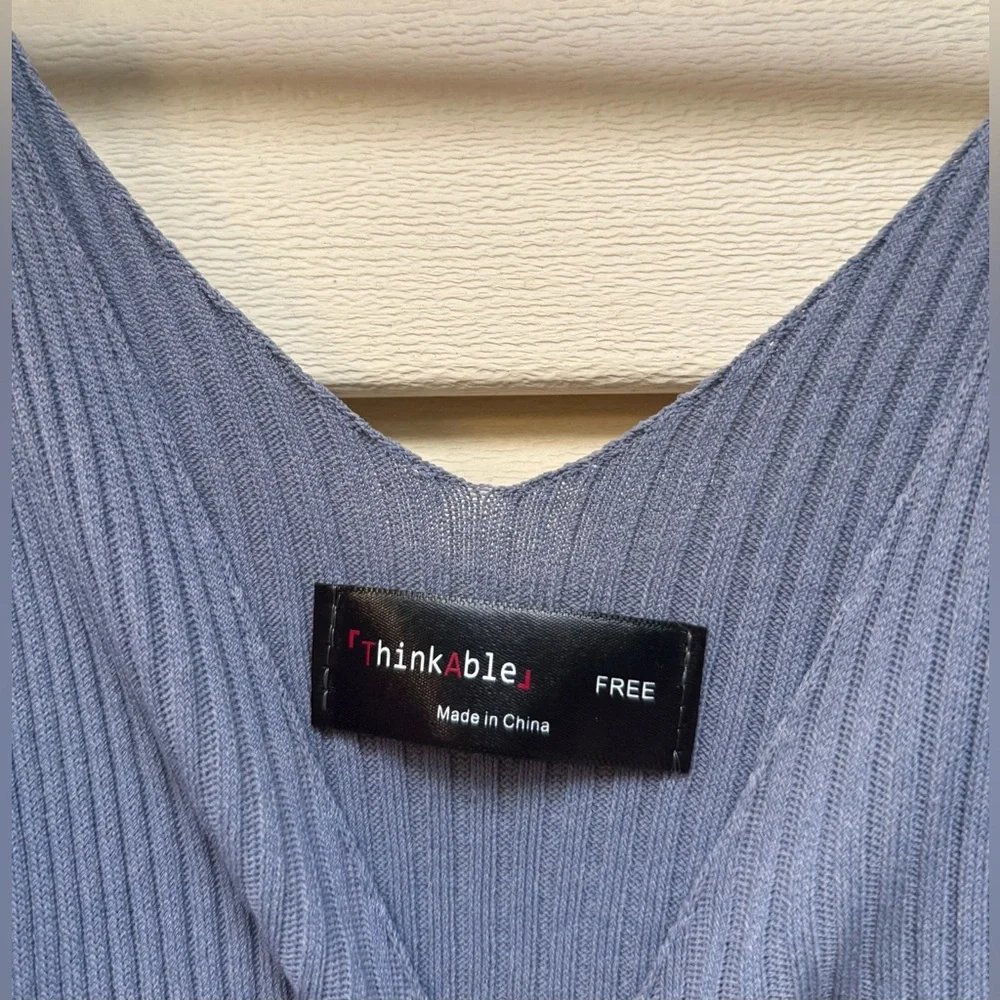 Thinkable Free Blue Ribbed Deep V-Neck Top, size Small - Picture 3 of 6